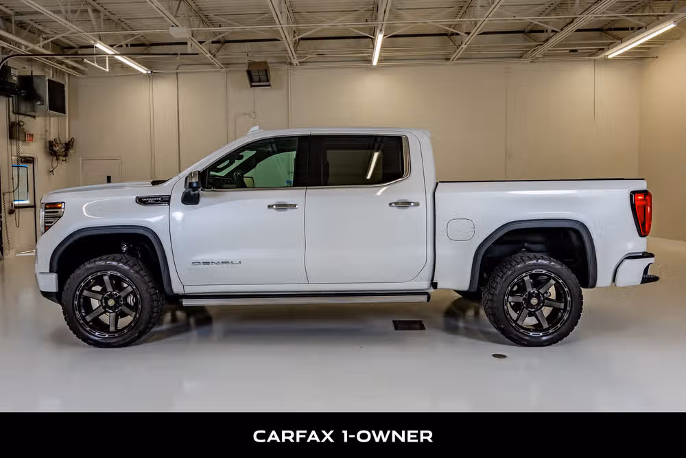 2024 GMC Sierra 1500 Denali Ultimate Crew Cab Image 5