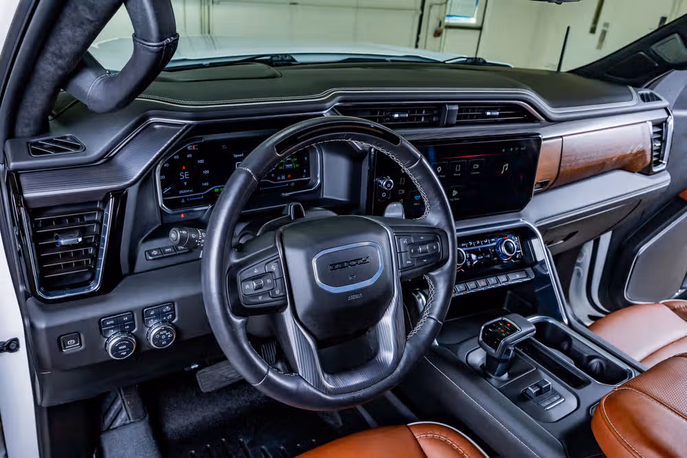2024 GMC Sierra 1500 Denali Ultimate Crew Cab Image 15
