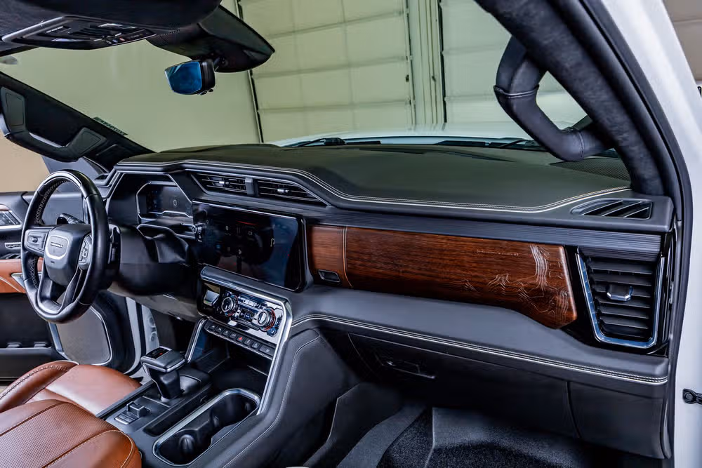 2024 GMC Sierra 1500 Denali Ultimate Crew Cab Image 16