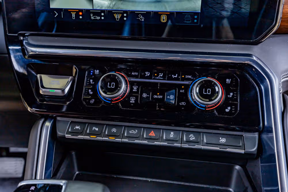2024 GMC Sierra 1500 Denali Ultimate Crew Cab Image 25