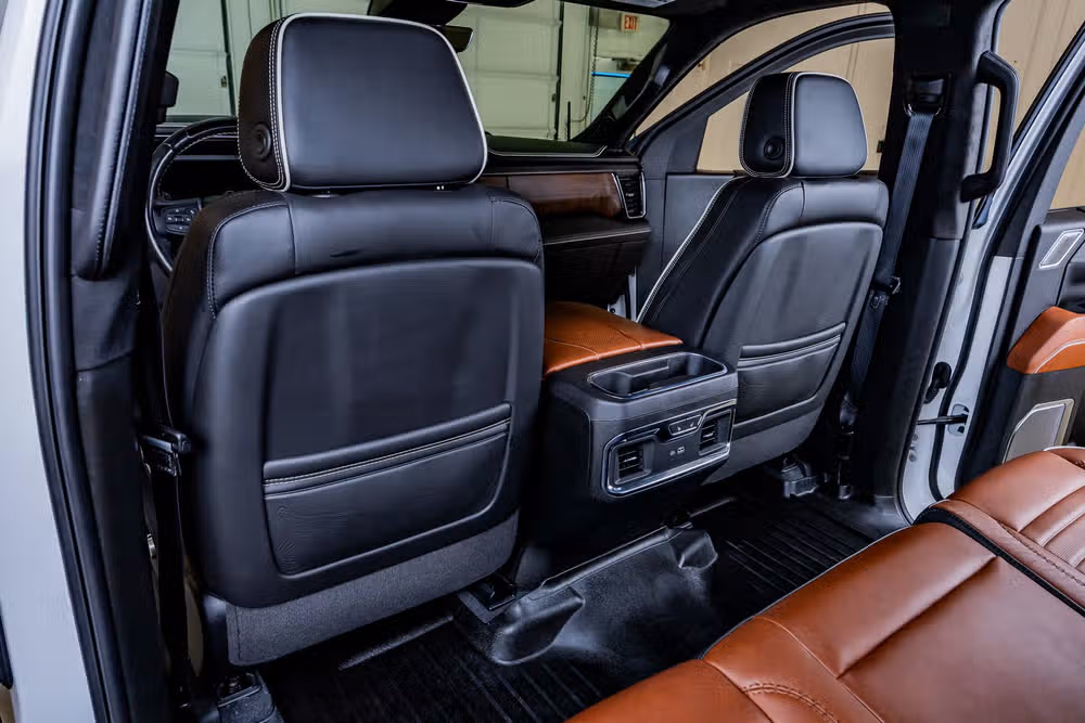 2024 GMC Sierra 1500 Denali Ultimate Crew Cab Image 32