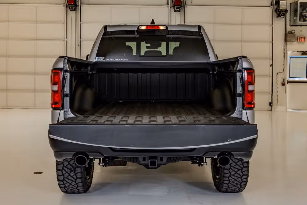 2025 Ram 1500 Rebel Crew Cab Image 9