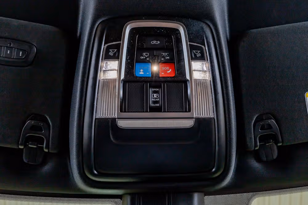 2025 Ram 1500 Rebel Crew Cab Image 29