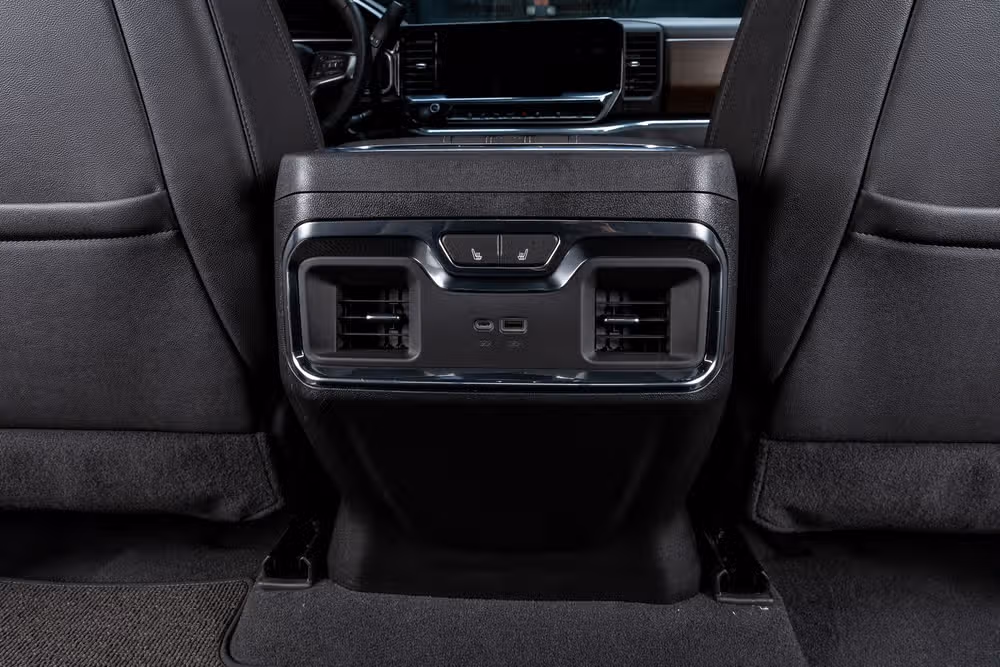 2024 Chevrolet Silverado 2500HD High Country Crew Cab Image 33