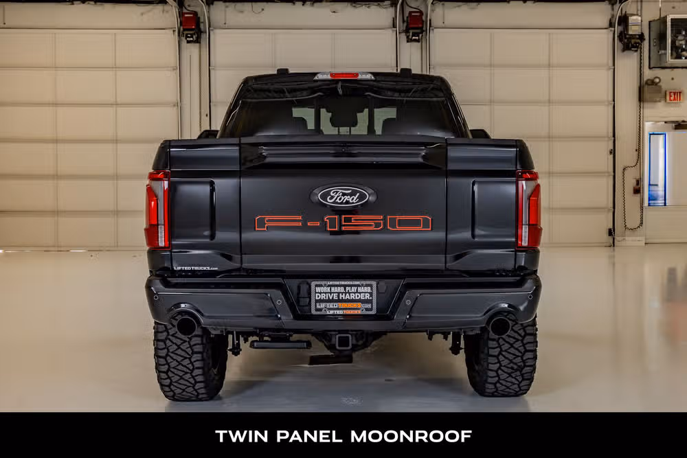2025 Ford F-150 Lariat SuperCrew Image 8