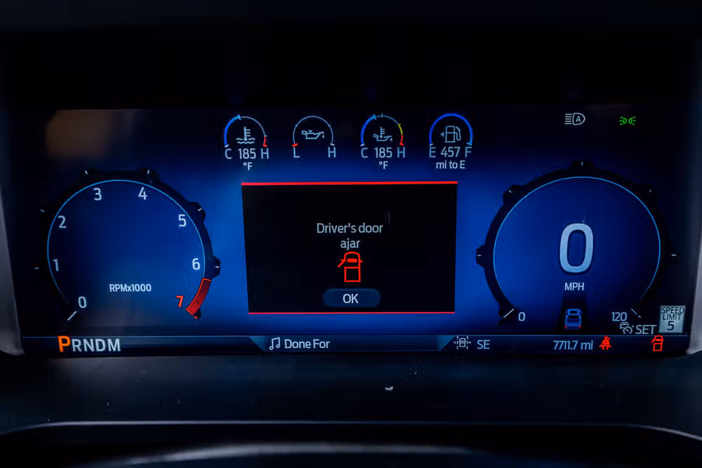 2025 Ford F-150 Lariat SuperCrew Image 20