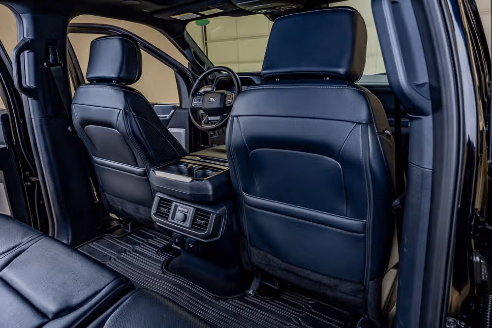 2025 Ford F-150 Lariat SuperCrew Image 32