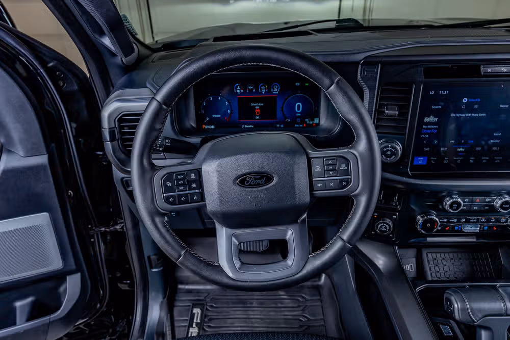 2025 Ford F-150 Lariat SuperCrew Image 19