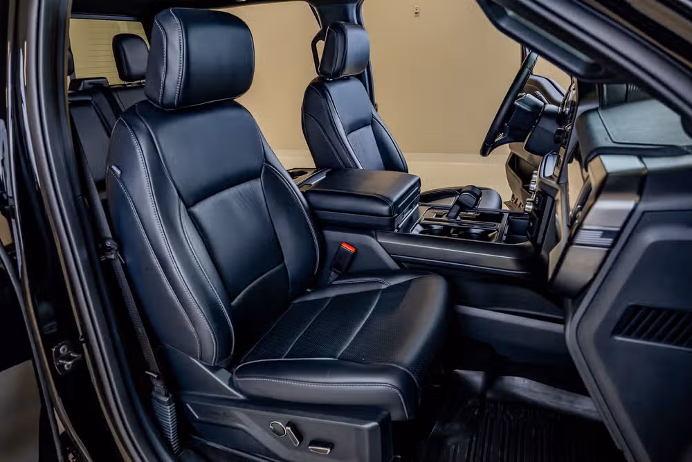 2025 Ford F-150 Lariat SuperCrew Image 31