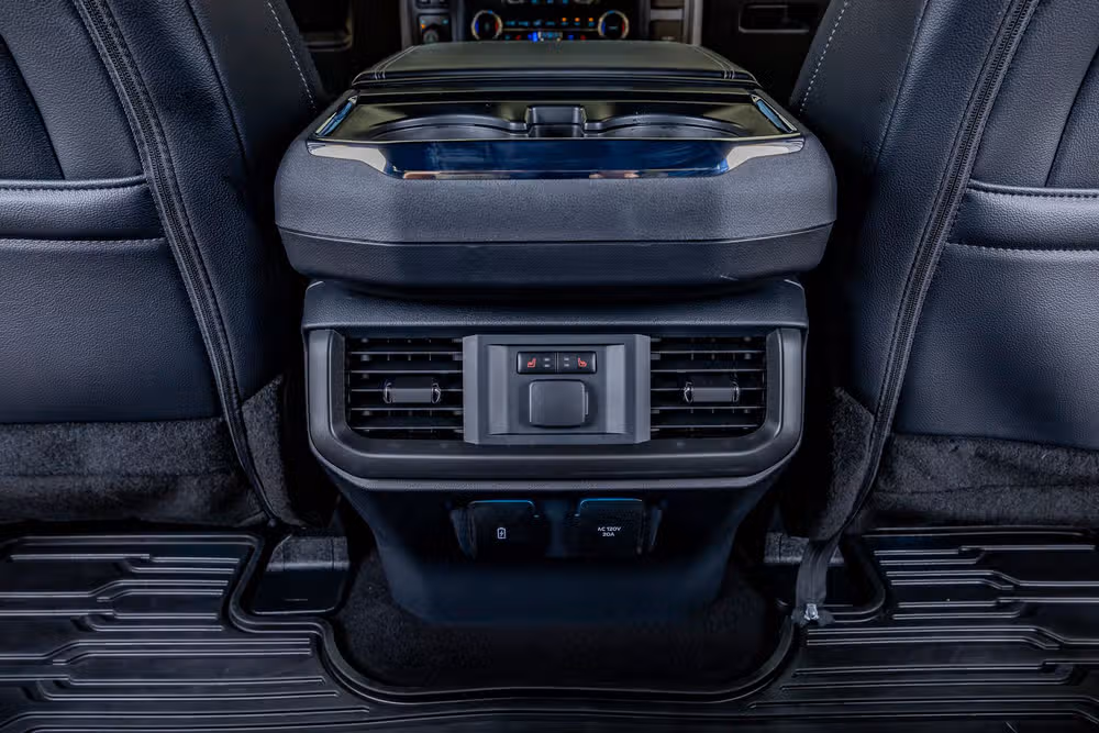 2025 Ford F-150 Lariat SuperCrew Image 33