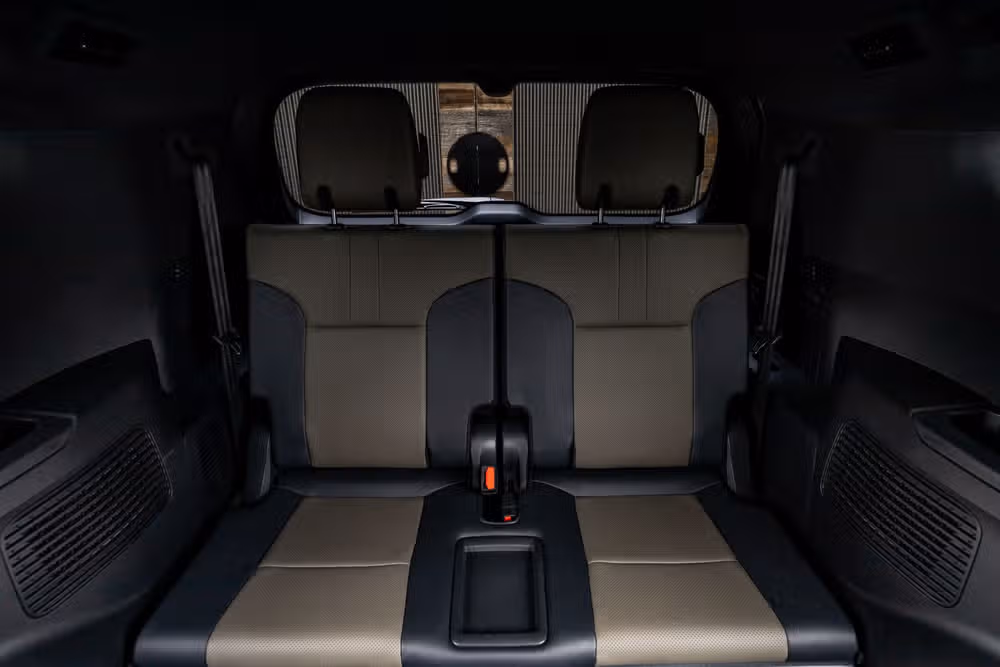 2025 Lexus LX 700h Overtrail Image 33