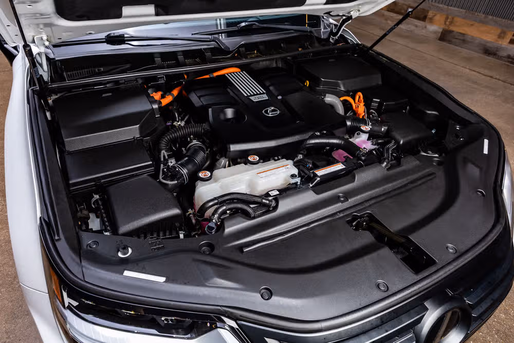 2025 Lexus LX 700h Overtrail Image 39