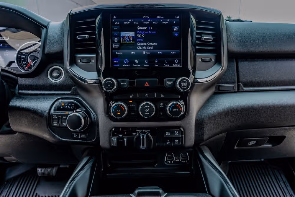 2021 Ram 1500 Big Horn Crew Cab Image 25