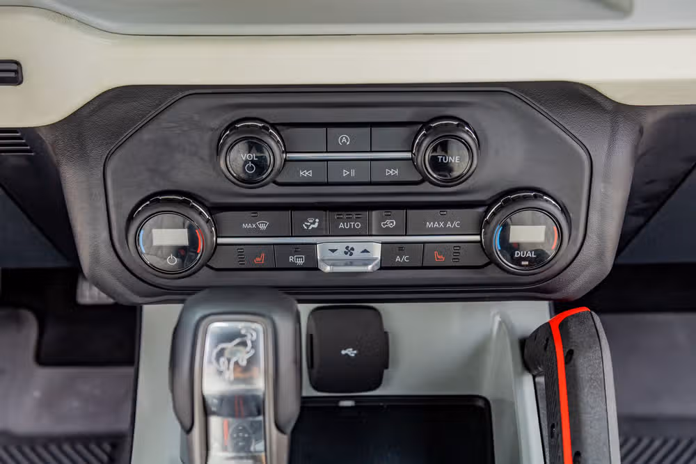 2023 Ford Bronco Heritage Edition Image 26