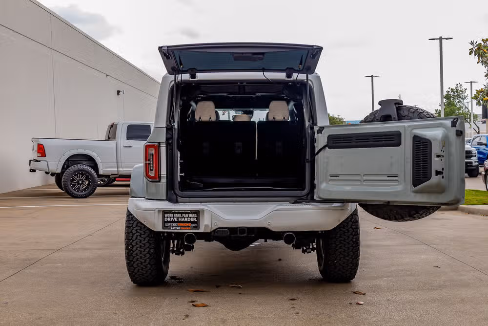 2023 Ford Bronco Heritage Edition Image 9