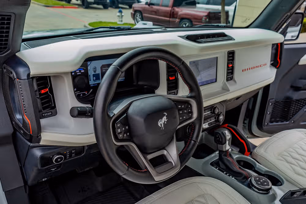 2023 Ford Bronco Heritage Edition Image 16