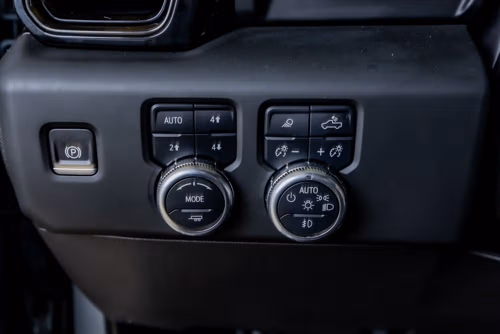 2024 GMC Sierra 1500 AT4X Crew Cab Image 21