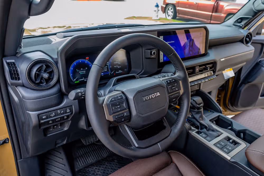 2026 Toyota Land Cruiser Base Image 17