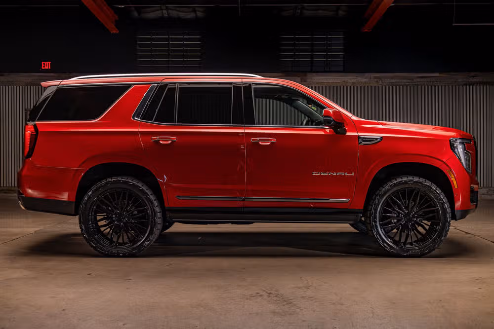 2025 GMC Yukon Denali Ultimate Image 11