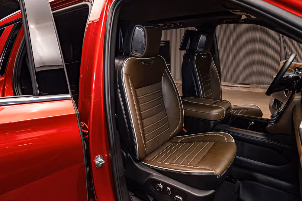 2025 GMC Yukon Denali Ultimate Image 28
