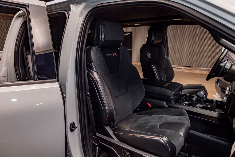 2023 Ford F-150 Raptor R SuperCrew Image 26