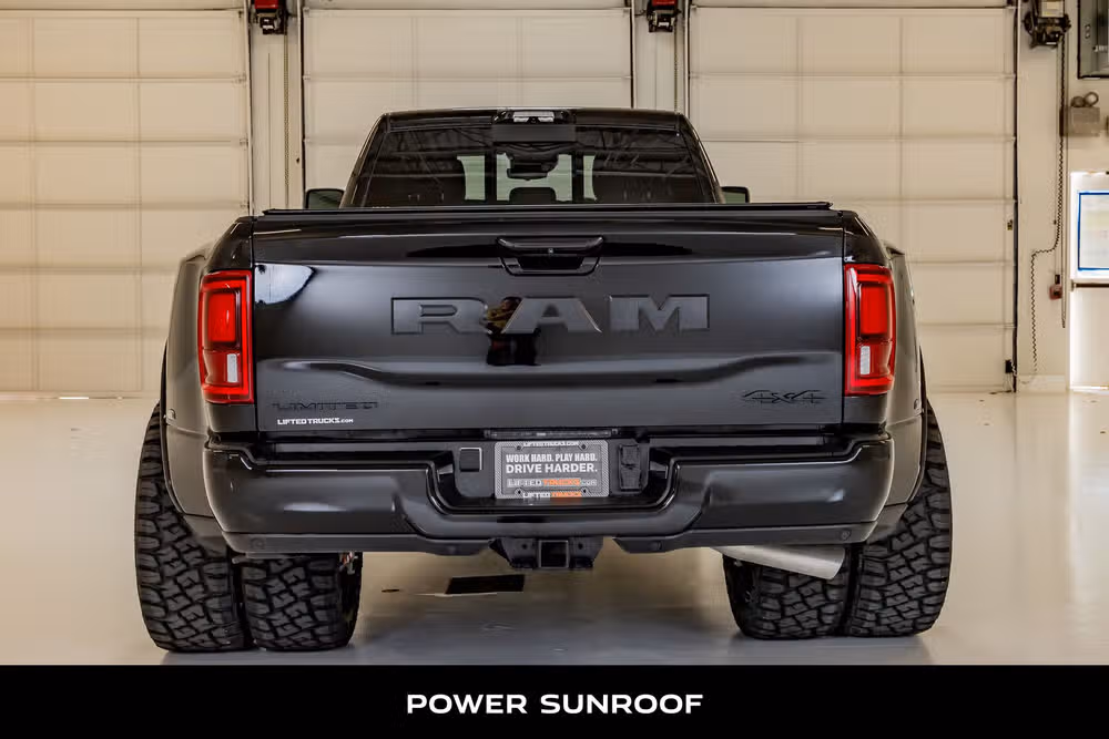 2025 Ram 3500 Limited Crew Cab Image 8