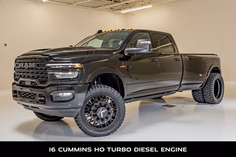 2025 Ram 3500 Limited Crew Cab Image 5