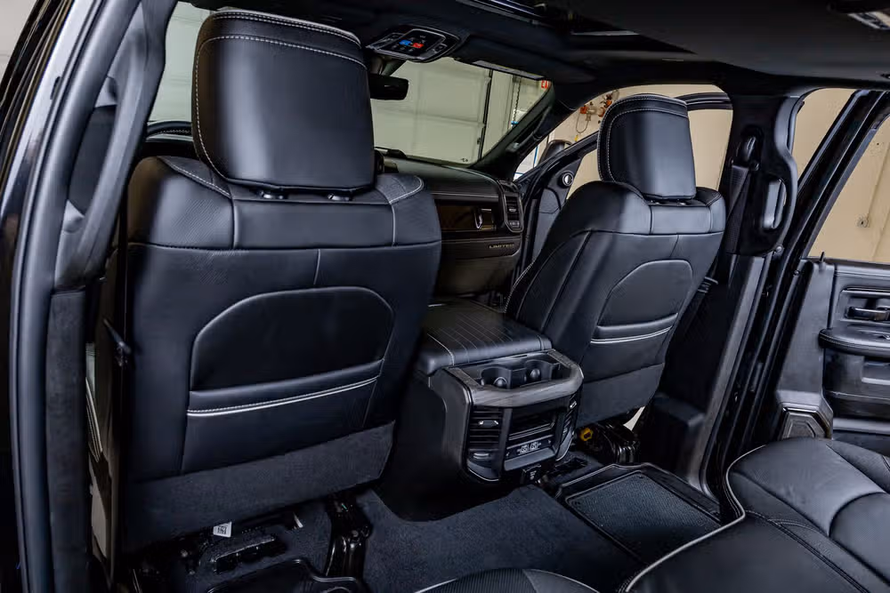 2025 Ram 3500 Limited Crew Cab Image 31