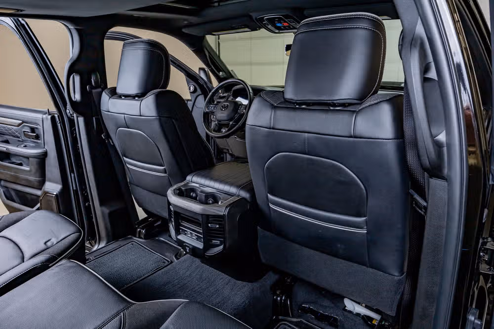 2025 Ram 3500 Limited Crew Cab Image 29