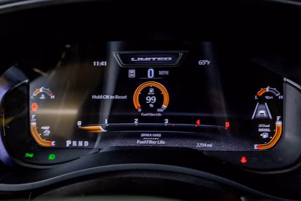 2025 Ram 3500 Limited Crew Cab Image 19