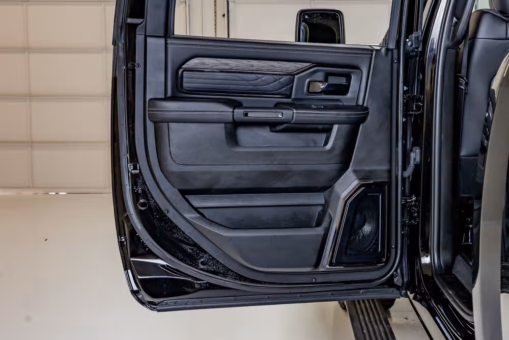 2025 Ram 3500 Limited Crew Cab Image 35