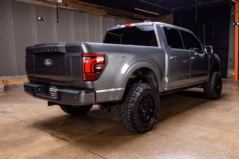 2025 Ford F-150 Platinum SuperCrew Image 10