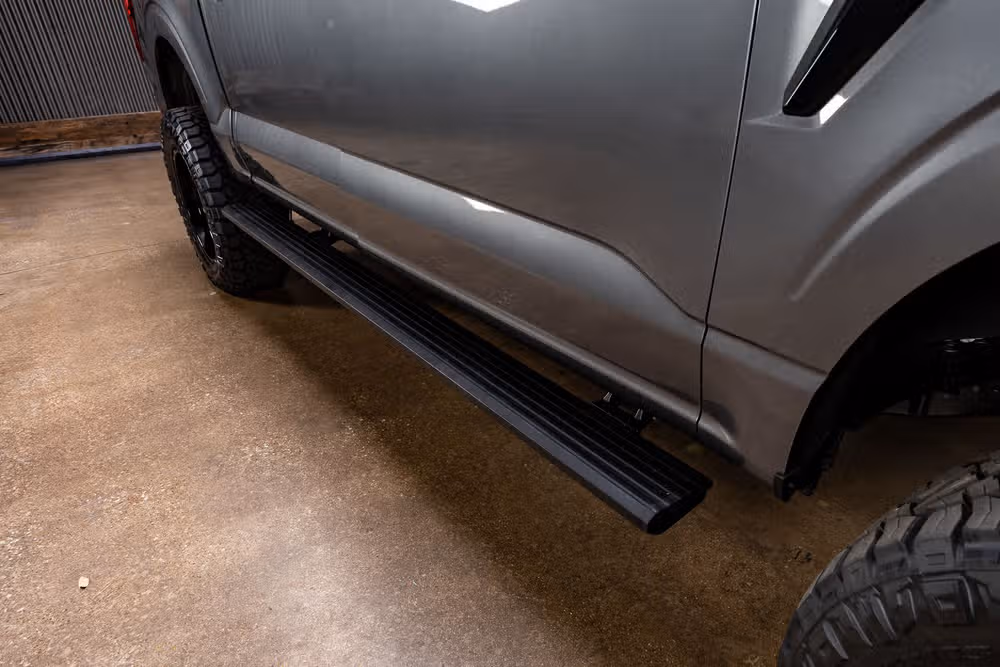 2025 Ford F-150 Platinum SuperCrew Image 13