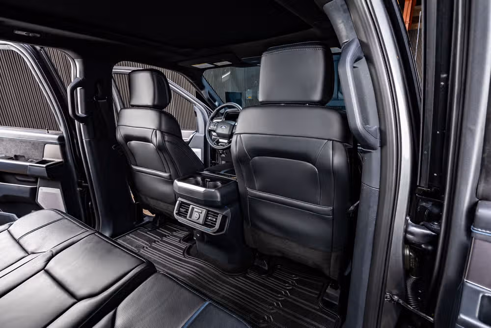 2025 Ford F-150 Platinum SuperCrew Image 31