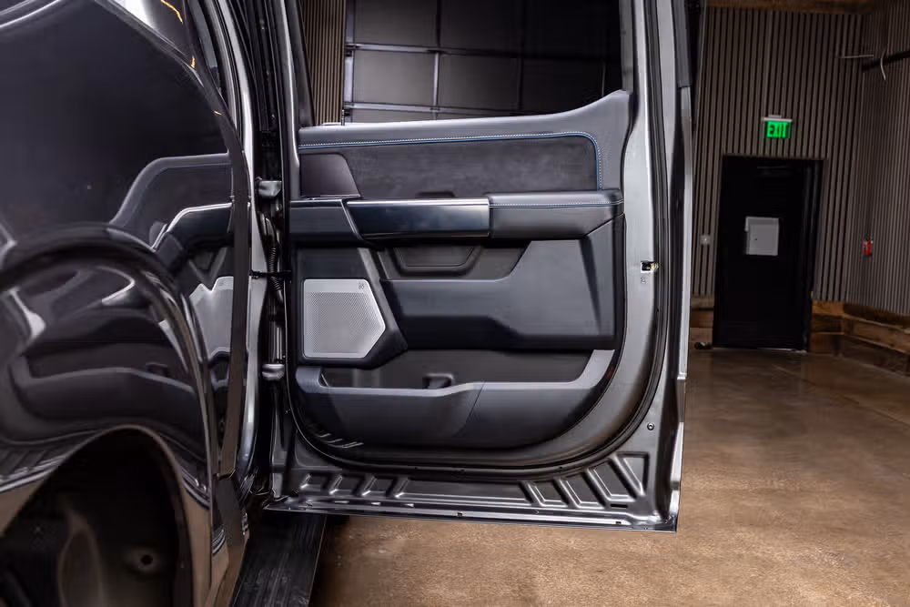 2025 Ford F-150 Platinum SuperCrew Image 38