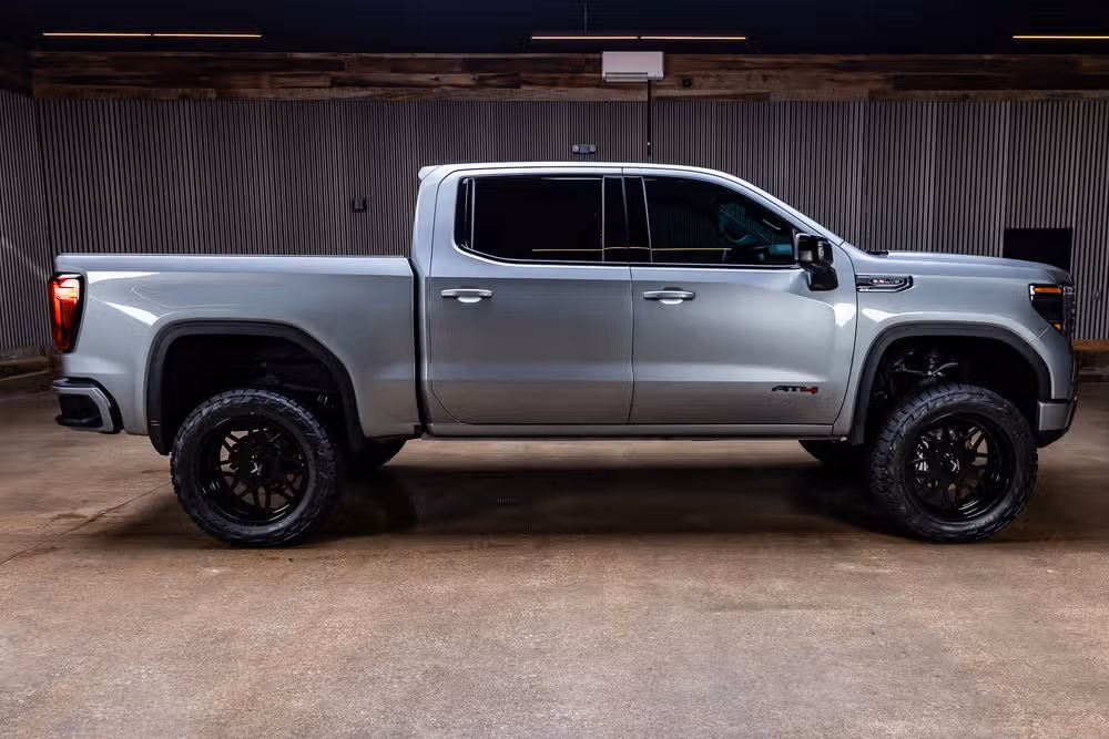 2026 GMC Sierra 1500 AT4 Crew Cab Image 11