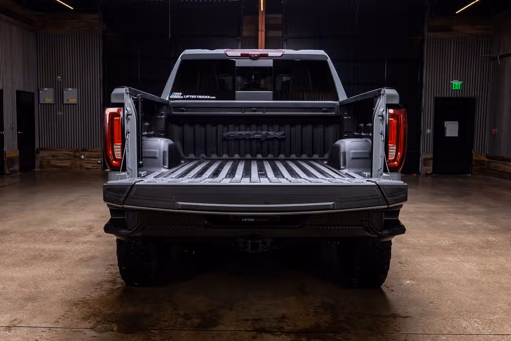 2024 GMC Sierra 1500 AT4X Crew Cab Image 9