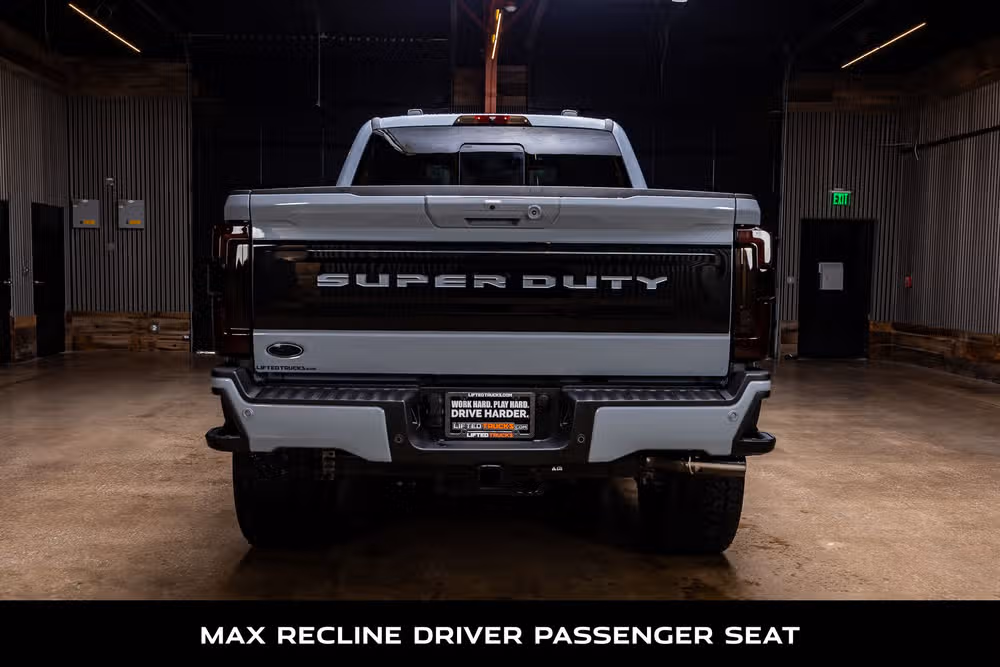 2026 Ford F-250 Super Duty Platinum Crew Cab Image 8