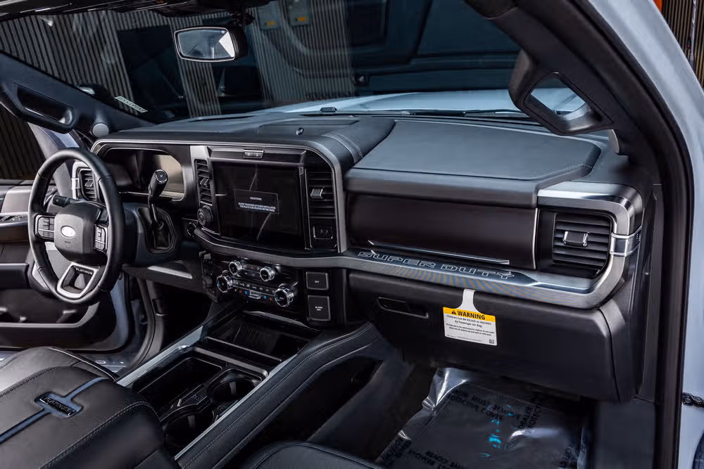 2026 Ford F-250 Super Duty Platinum Crew Cab Image 18