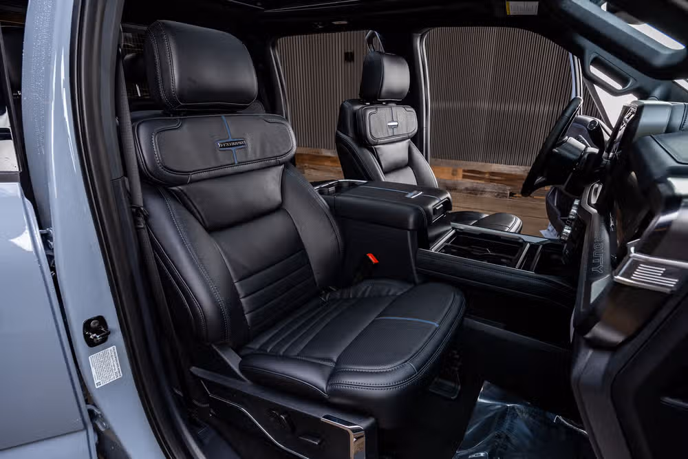 2026 Ford F-250 Super Duty Platinum Crew Cab Image 31