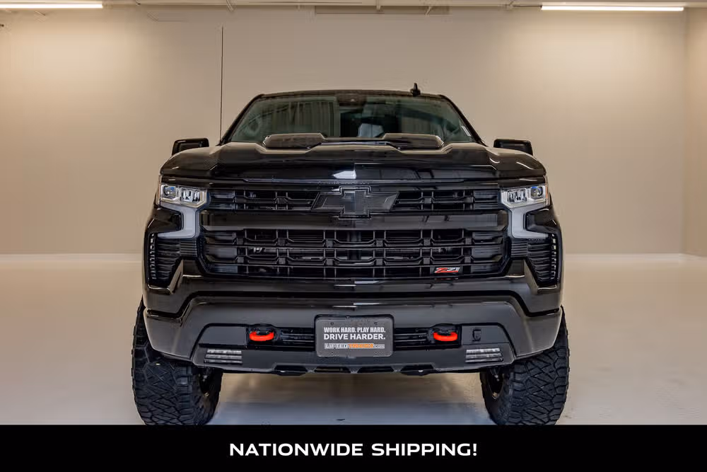 2025 Chevrolet Silverado 1500 LT Trail Boss Crew Cab Image 4