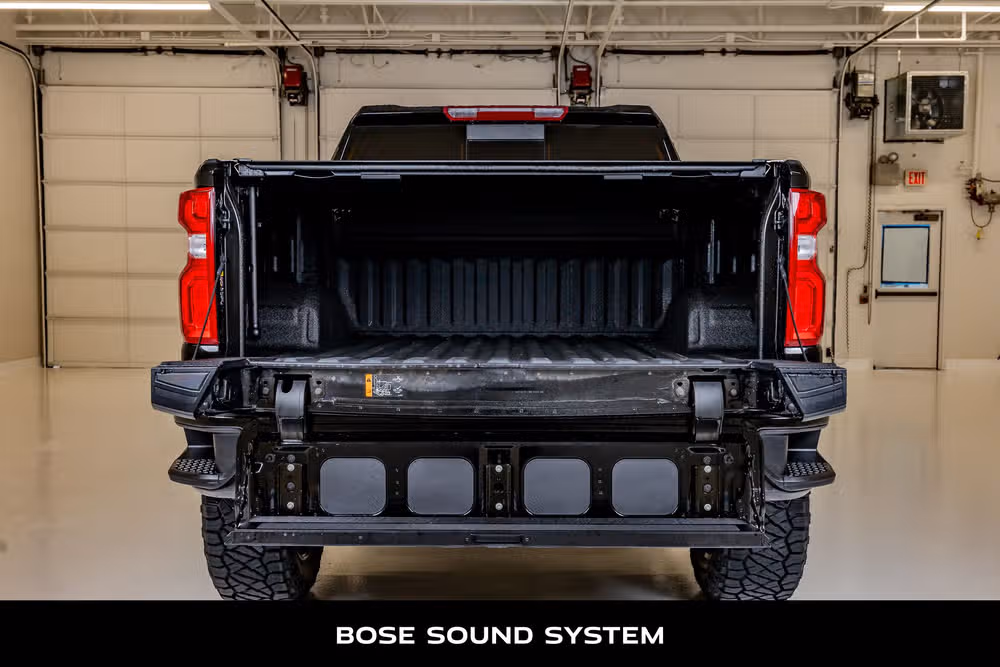 2025 Chevrolet Silverado 1500 LT Trail Boss Crew Cab Image 9