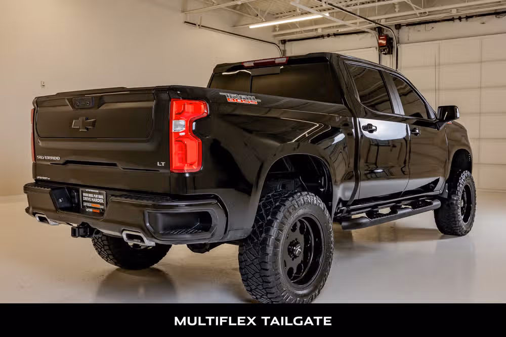 2025 Chevrolet Silverado 1500 LT Trail Boss Crew Cab Image 10