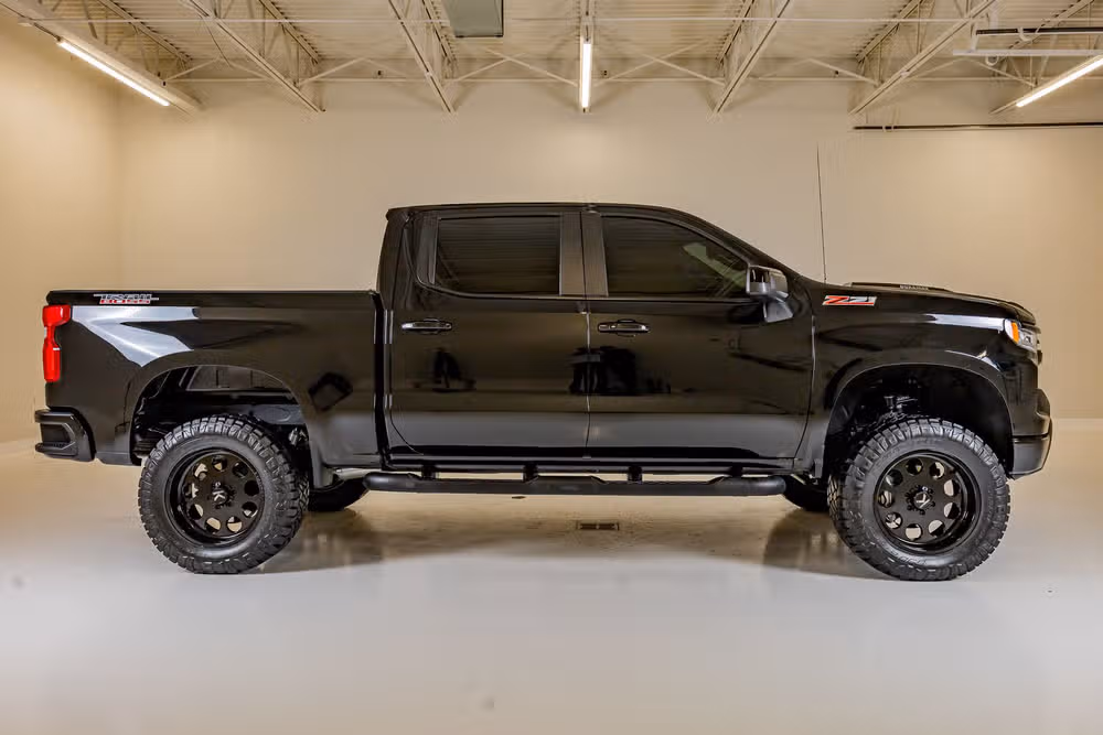 2025 Chevrolet Silverado 1500 LT Trail Boss Crew Cab Image 11