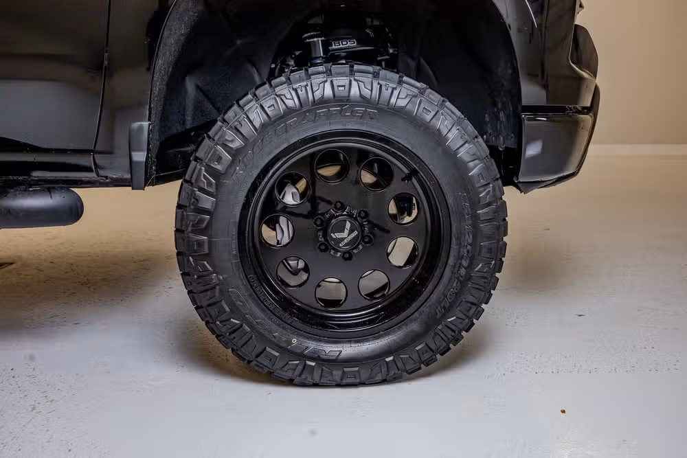 2025 Chevrolet Silverado 1500 LT Trail Boss Crew Cab Image 12