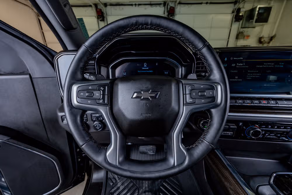 2025 Chevrolet Silverado 1500 LT Trail Boss Crew Cab Image 19