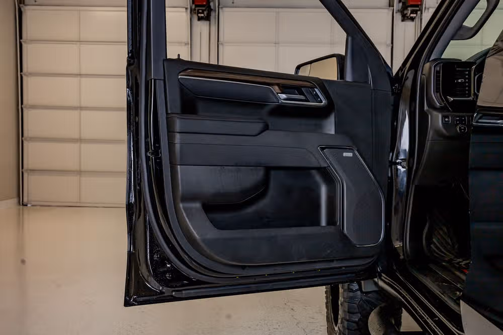 2025 Chevrolet Silverado 1500 LT Trail Boss Crew Cab Image 36