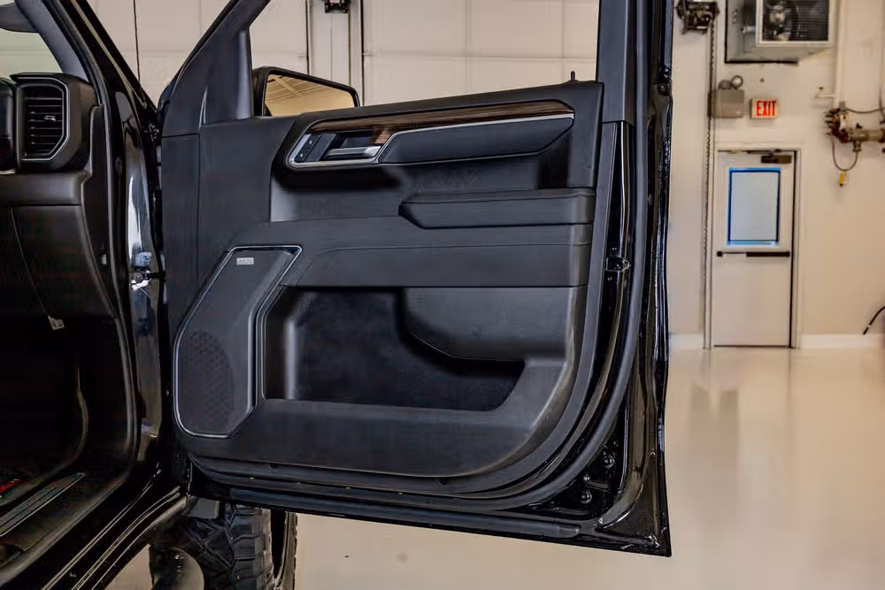 2025 Chevrolet Silverado 1500 LT Trail Boss Crew Cab Image 37