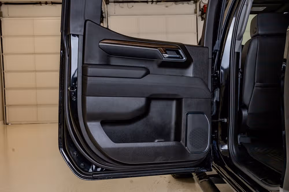 2025 Chevrolet Silverado 1500 LT Trail Boss Crew Cab Image 38