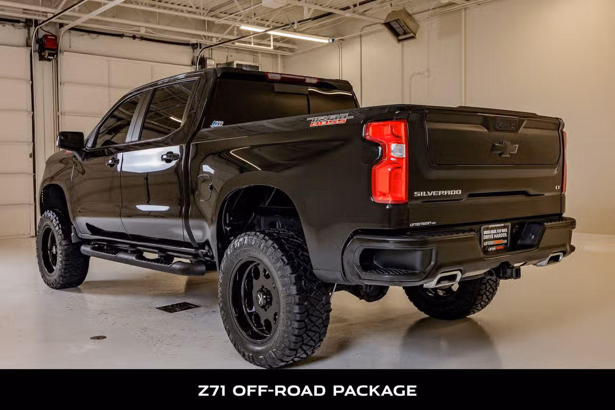 2025 Chevrolet Silverado 1500 LT Trail Boss Crew Cab